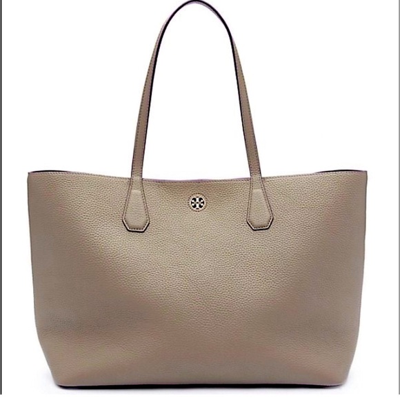 Tory Burch Handbags - Tory Burch Extra Large Tote. Like New!